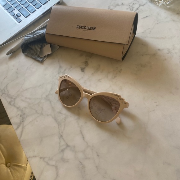 Roberto Cavalli sunglasses NWOT main image 8